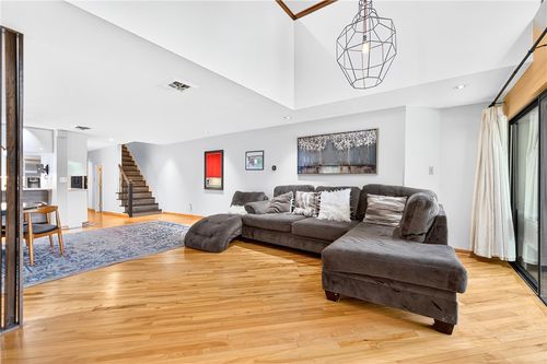 4008 Charlemagne Cir, Pittsburgh, PA, 15237-2917 | Card Image