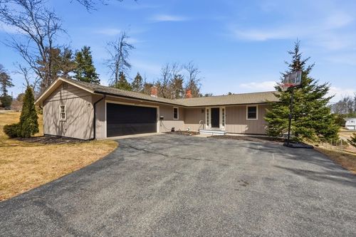 17 Walbridge Rd, Paxton, MA, 01612-1437 | Card Image