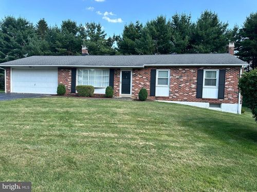 6 Concord Dr, NEW FREEDOM, PA, 17349-9420 | Card Image