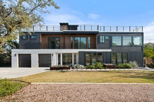 8610 Grandview Dr, Jonestown, TX, 78645-4440 | Card Image