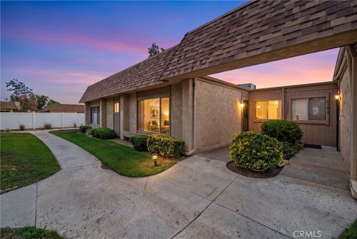 2-610 S Santa Fe St, Hemet, CA, 92543-5102 | Card Image