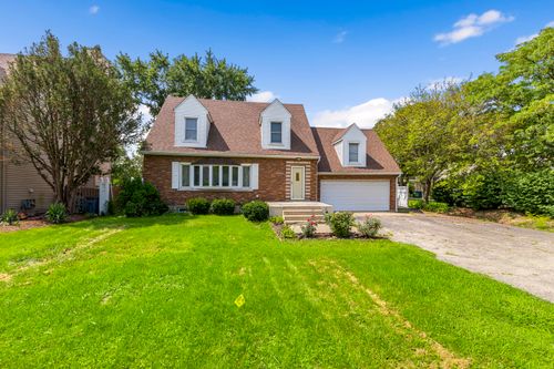 1801 W Carriage Court, Addison, IL, 60101 | Card Image