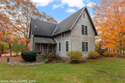 12 Wheelhouse Way, Oak Bluffs, MA, 02557-7322 | Card Image