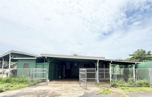 j-87-1698 Farrington Hwy, Waianae, HI, 96792-3642 | Card Image
