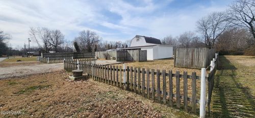 121 Wyandotte Avenue, Baxter Springs, KS, 66713 | Card Image