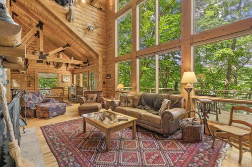 654 Natchez Ln, Sugar Grove, OH, 43155 | Card Image