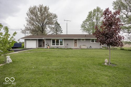 2390 County Road 50, New Castle, IN, 47362-8930 | Card Image