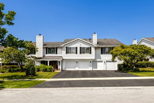 b-7922 Knottingham Cir, Darien, IL, 60561-4988 | Card Image
