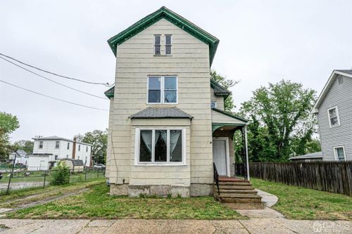 21 W Adams Street, Paulsboro, NJ, 08066 | Card Image