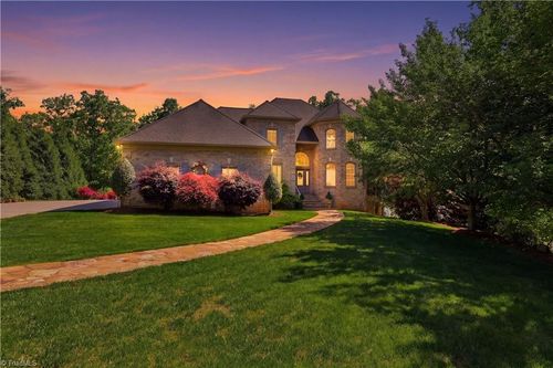 189 Harbor Dr W, Lexington, NC, 27292-7484 | Card Image