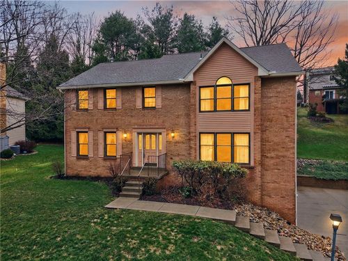425 Stag Horn Dr, Wexford, PA, 15090-9006 | Card Image
