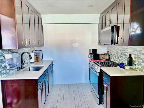 13314 Hawtree Creek Rd, South Ozone Park, NY, 11420-3104 | Card Image