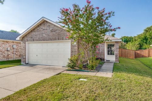 4033 Shawnee Trl, Heartland, TX, 75126-8246 | Card Image