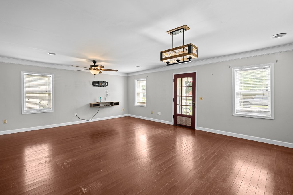 Residential in Rock Island 5