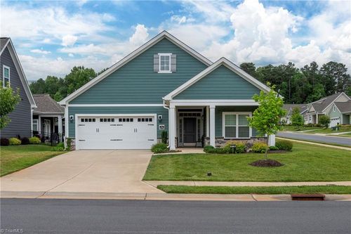 570 Tarrant Xing, Kernersville, NC, 27284-6865 | Card Image