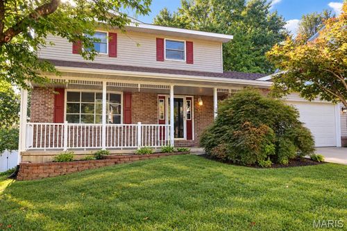 30 Williamsburg Ln, Glen Carbon, IL, 62034-1174 | Card Image