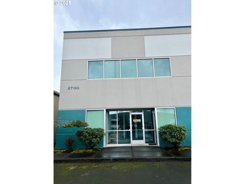 1-2700 E 9th St, Newberg, OR, 97132-3559 | Card Image
