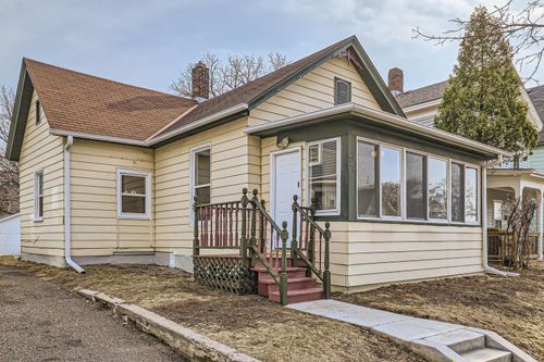 364 Bates Ave, Saint Paul, MN, 55106-5128 | Card Image