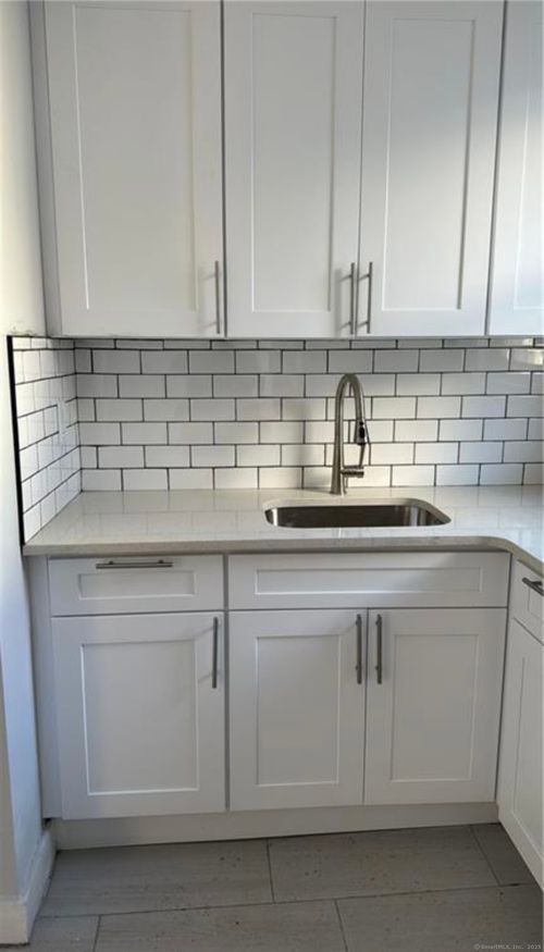 3-46 Dewitt St, New Haven, CT, 06519-2406 | Card Image
