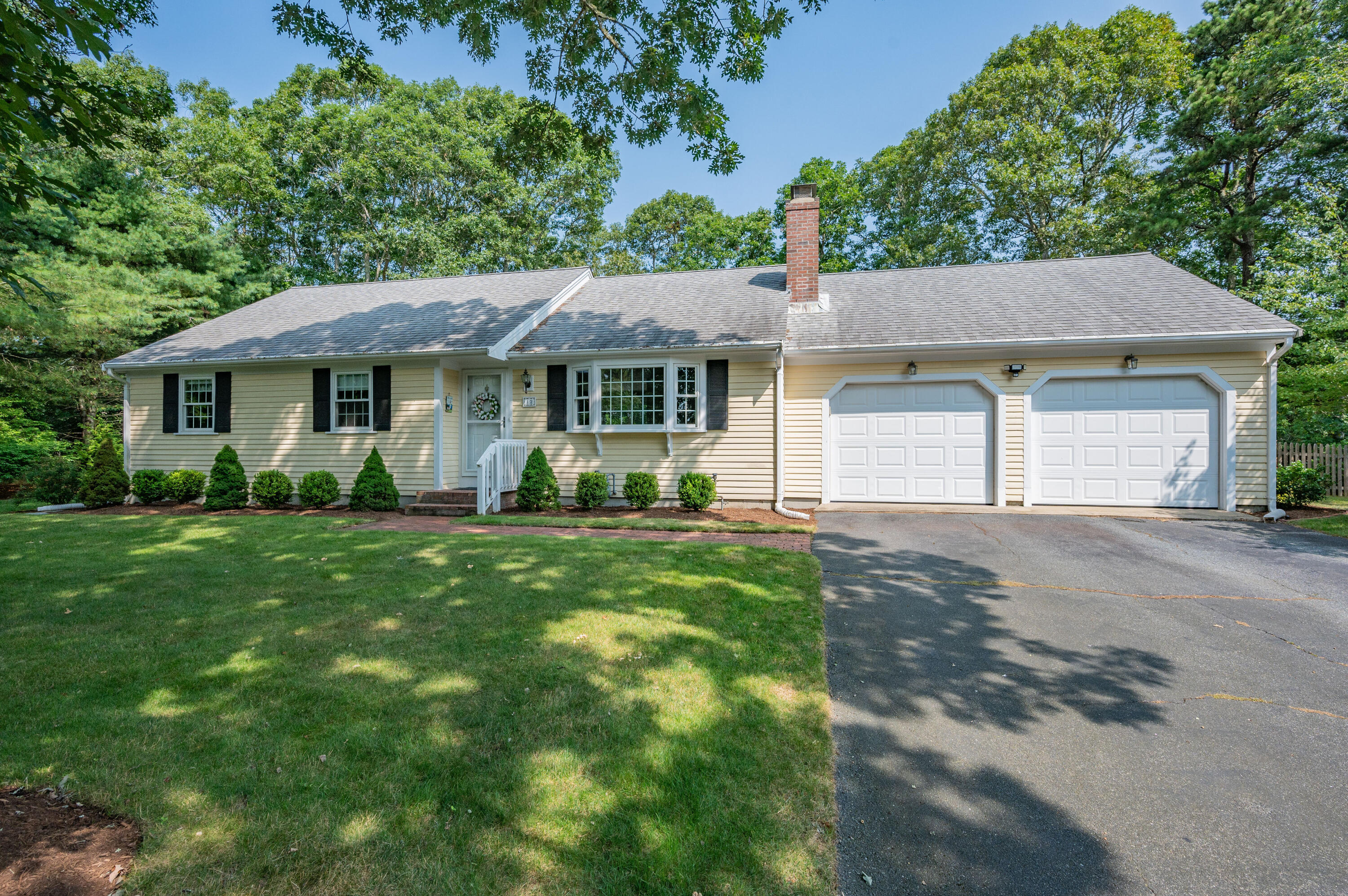Bettys Ln, Harwich, MA 02645