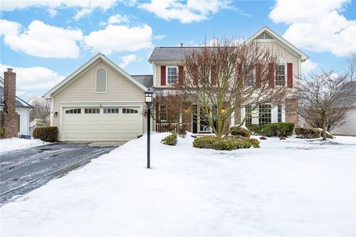 85 E Pointe, Fairport, NY, 14450-9786 | Card Image