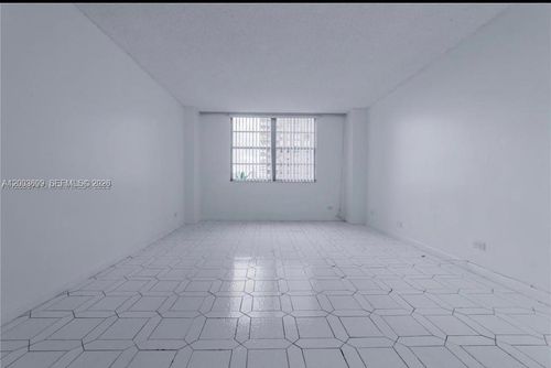 apt-312-250 174th St, Sunny Isles Beach, FL, 33160-5379 | Card Image