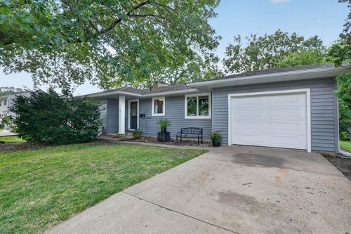 610 W 28th Street, Cedar Falls, IA, 50613 | Card Image