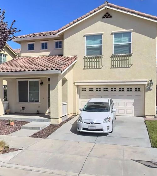 518 Cirvelo St, Watsonville, CA, 95076-1080 | Card Image