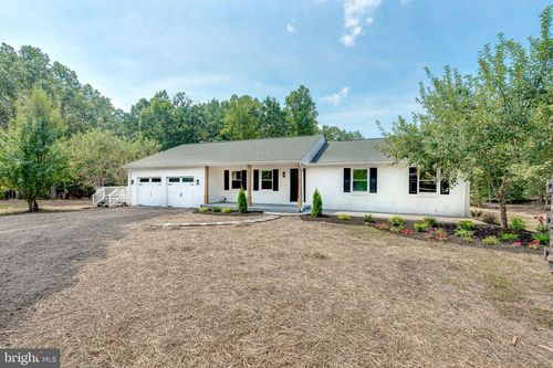 5323 Greatmeade Ln, Sumerduck, VA, 22742-1812 | Card Image