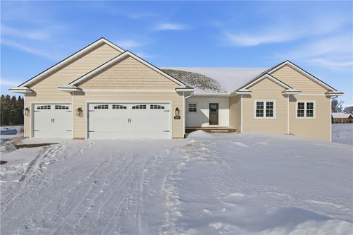 18044 22nd Ave, Chippewa Falls, WI, 54729-6541 | Card Image