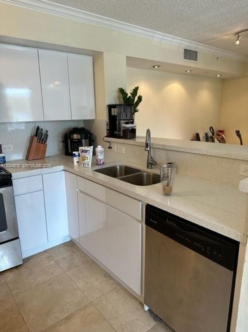 205-11155 Sw 5th Pl, Pembroke Pines, FL, 33025-6957 | Card Image