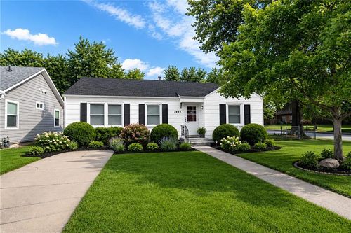 1444 E 24th Ave, North Kansas City, MO, 64116-3326 | Card Image