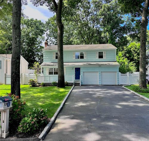 b-22 Sheppard Ln, Smithtown, NY, 11787-5158 | Card Image