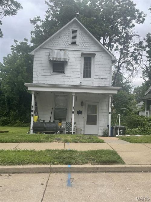 7443 Hoover Ave, Richmond Heights, MO, 63117-1615 | Card Image