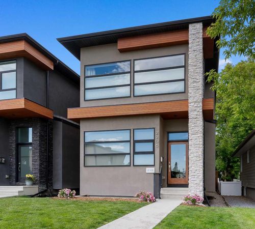 2206 1 Ave Nw, Calgary, AB, T2N0B7 | Card Image