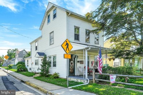 220 W Main St, ELKTON, MD, 21921-5263 | Card Image