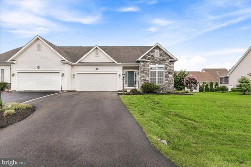 17988 Constitution Cir, HAGERSTOWN, MD, 21740-2464 | Card Image