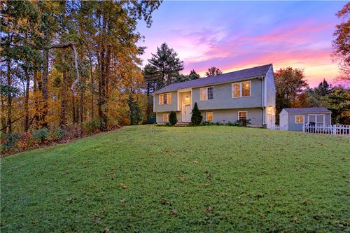 34 Old Danielson Pike, Foster, RI, 02825-1437 | Card Image