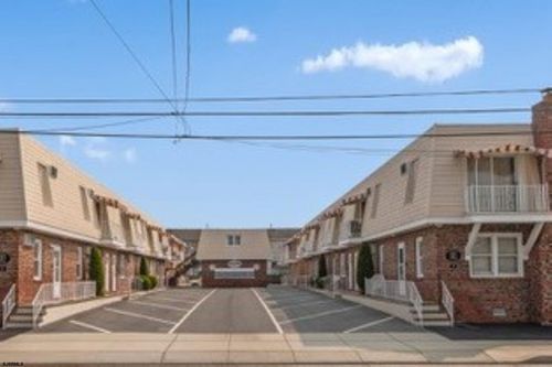 apt-b2-201 N Coolidge Ave, MARGATE CITY, NJ, 08402-1067 | Card Image