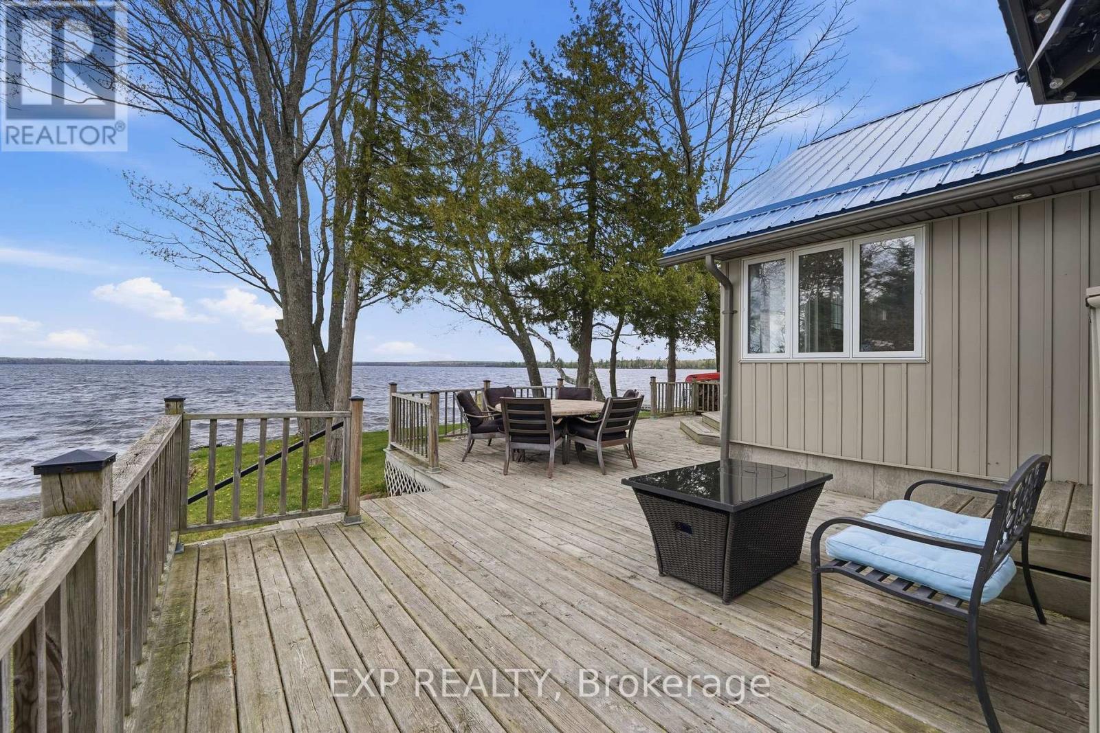 Residential in Havelock-Belmont-Methuen (Belmont-Methuen) 3