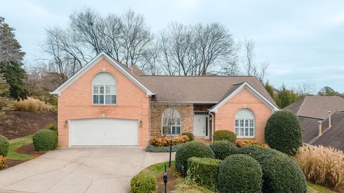 500 Glen Ives Way, Knoxville, TN, 37919-5958 | Card Image