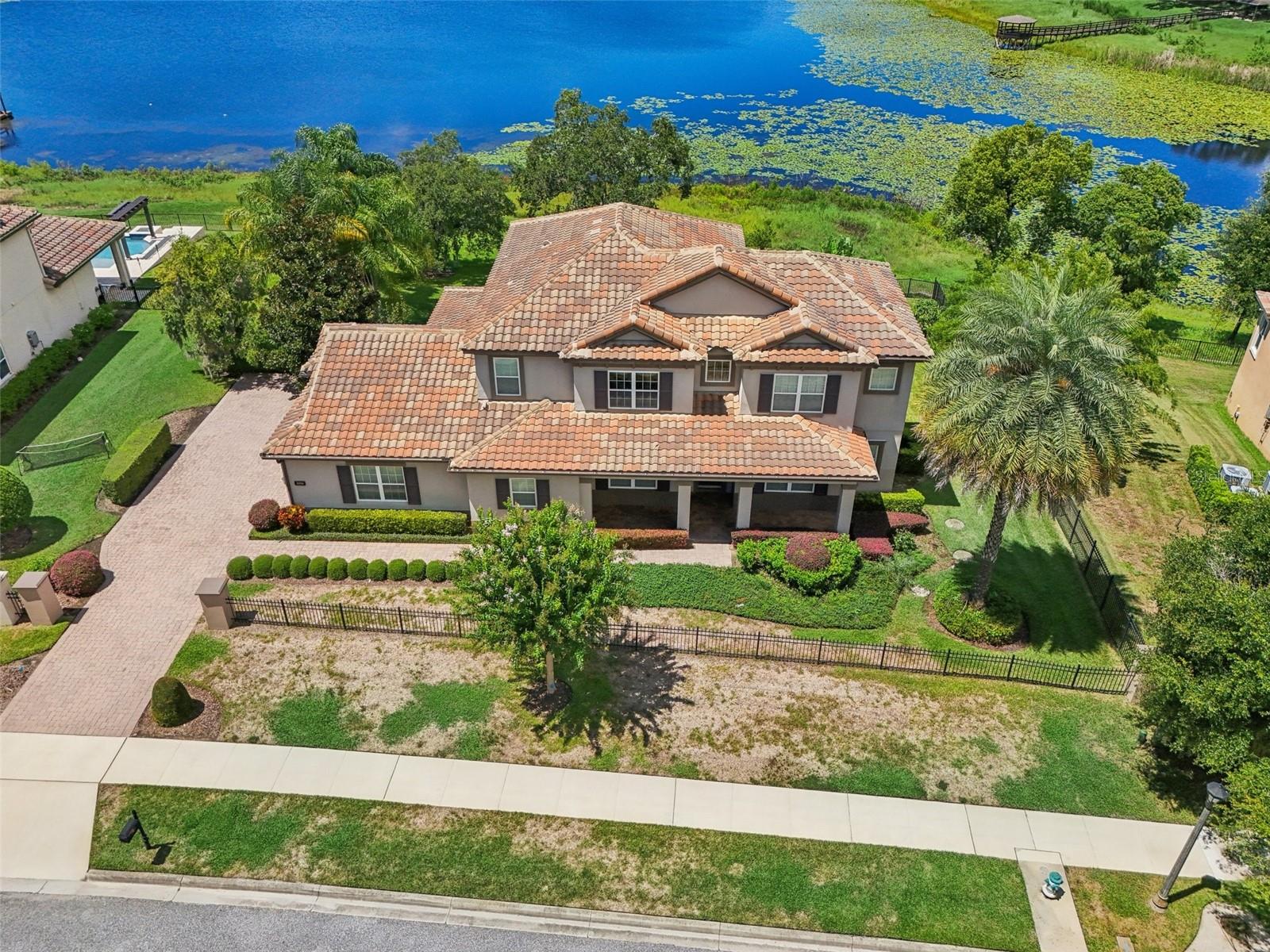 Lake Fischer Cove Ln, Gotha, FL 34734
