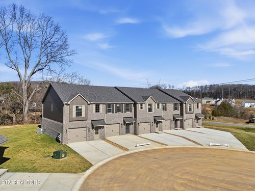 89-8994 Keenberg Ln, Knoxville, TN, 37931-3769 | Card Image