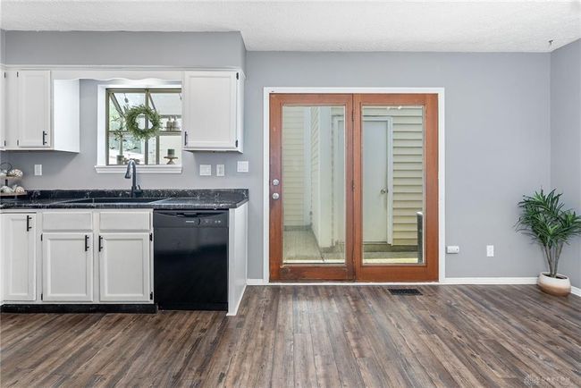 3163 Gracemore Ave, Condo with 2 bedrooms, 3 bathrooms and null parking in Kettering OH | Image 13