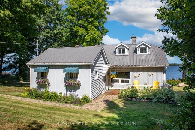 1443 Champlain Rd, House other with 5 bedrooms, 3 bathrooms and 6 parking in Tiny ON | Image 12