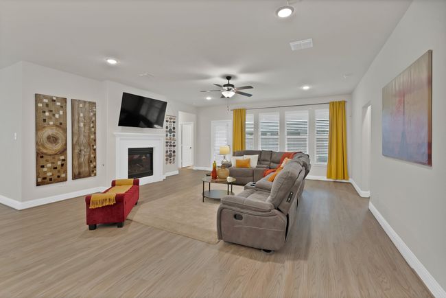 6012 Hightower St, House other with 5 bedrooms, 3 bathrooms and null parking in Aubrey TX | Image 23
