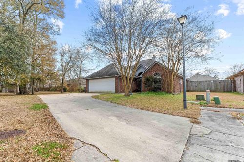16366 Somersby Ave, Baton Rouge, LA, 70817-6149 | Card Image