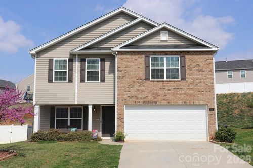 5105 Black Forest Dr, Greensboro, NC, 27405-9806 | Card Image