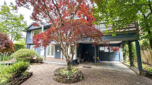 2704 Kilmarnock Cres, North Vancouver, BC, V7J2Z5 | Card Image
