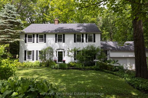 74 Woodland Dr, Bracebridge, ON, P1L1M2 | Card Image